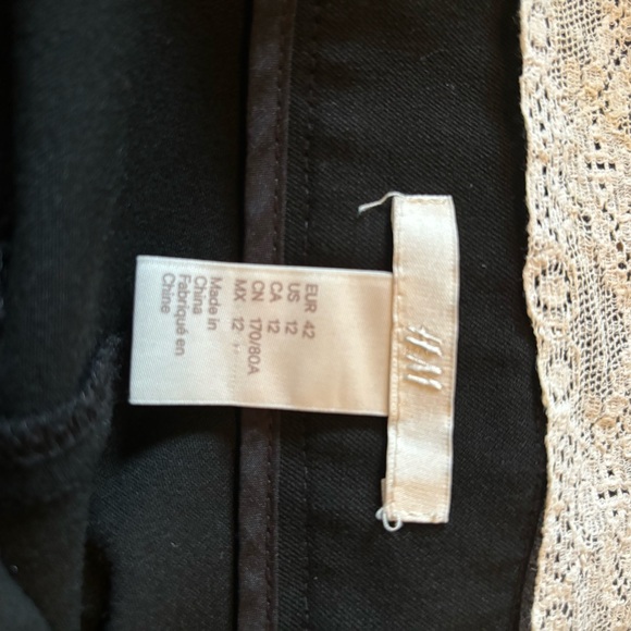 H&M Black Pants Size 12 - Picture 8 of 8
